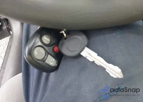 2005 Saturn Ion Ion 2 из США, поврежденный, VIN 1G8AJ52F25Z172351